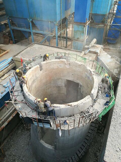 指揮煙筒拆除現(xiàn)場(chǎng)施工必備！