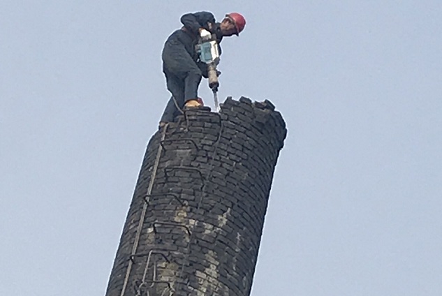 煙囪拆除工程特點(diǎn)及針對性措施