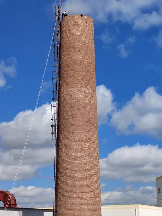 煙筒拆除公司:施工精湛,至誠服務(wù)