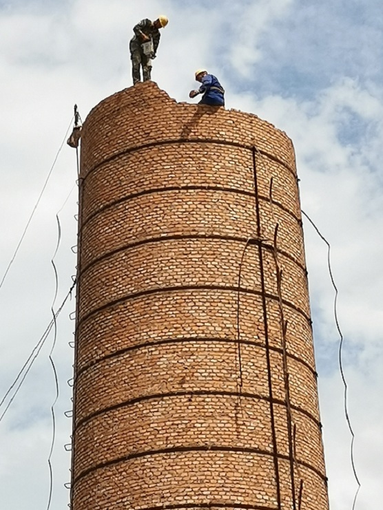 昆明煙囪拆除公司:安全領(lǐng)航，技術(shù)賦能的卓越實(shí)踐