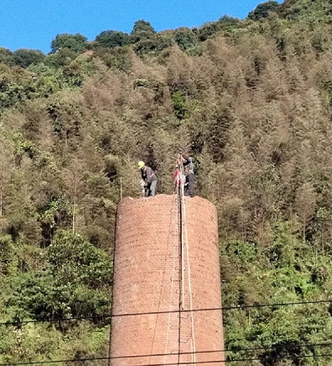 鍋爐煙囪拆除如何專(zhuān)業(yè)安全拆除？答案在這里！